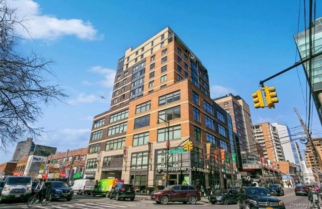 39-16 Prince Street 7E, Flushing, NY 11354