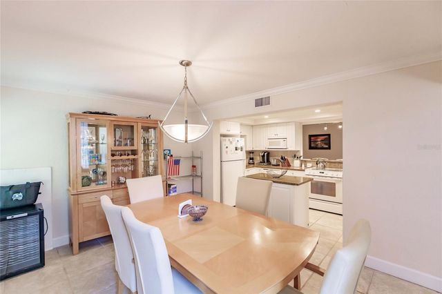 1205 E PEPPERTREE DRIVE 232, Sarasota, FL 34242