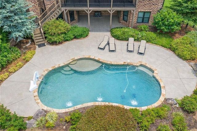 2792 Springbluff Lane, Buford, GA 30519