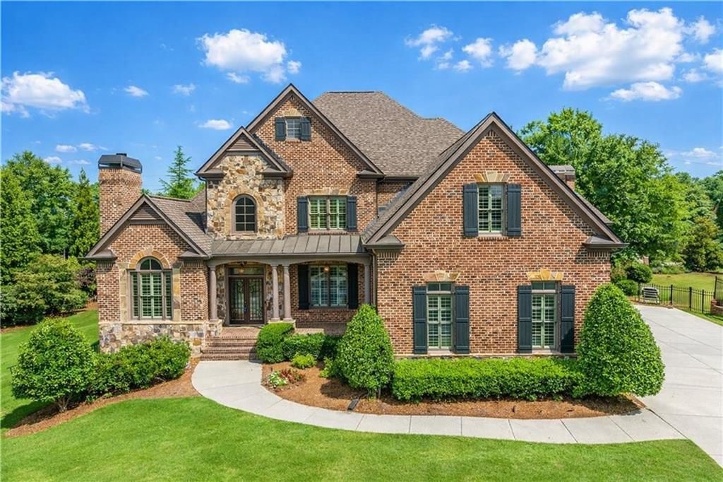 2792 Springbluff Lane, Buford, GA 30519