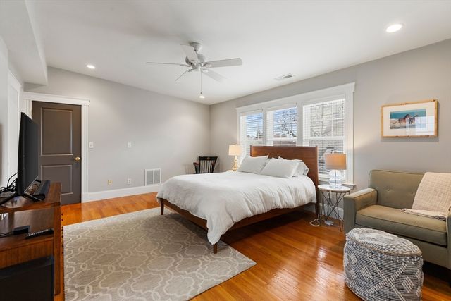 112 Medford St 112, Arlington, MA 02474