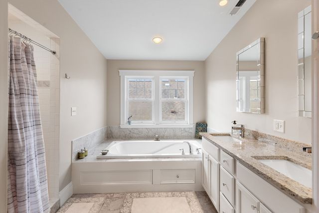 112 Medford St 112, Arlington, MA 02474