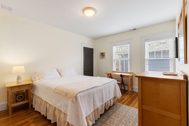 112 Medford St 112, Arlington, MA 02474