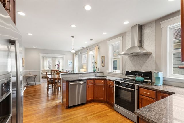 112 Medford St 112, Arlington, MA 02474