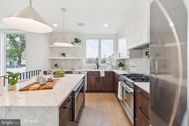 612 N BRENNA WALK, Philadelphia, PA 19123