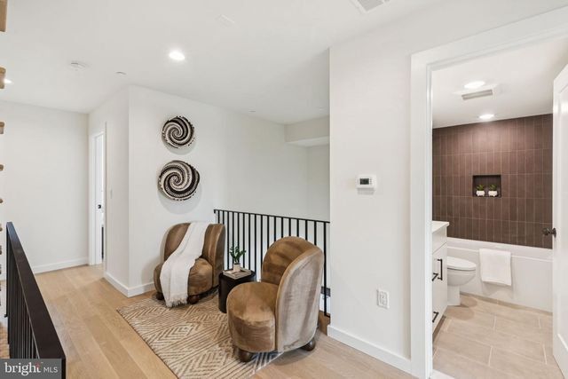 612 N BRENNA WALK, Philadelphia, PA 19123