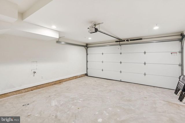 612 N BRENNA WALK, Philadelphia, PA 19123