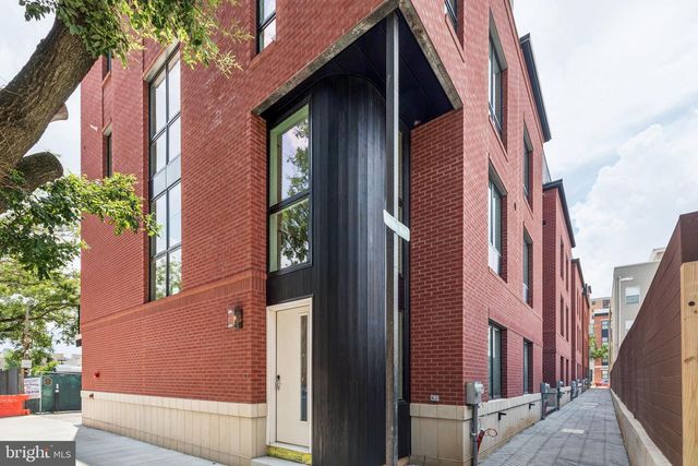 612 N BRENNA WALK, Philadelphia, PA 19123