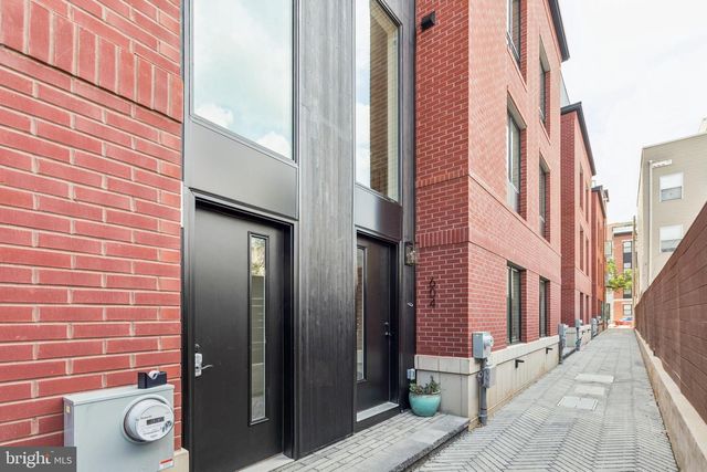 612 N BRENNA WALK, Philadelphia, PA 19123