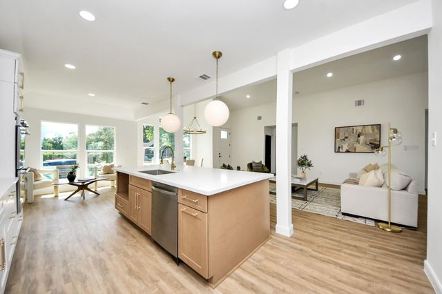 1737 Tabor Street, Houston, TX 77009