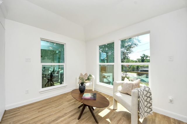 1737 Tabor Street, Houston, TX 77009