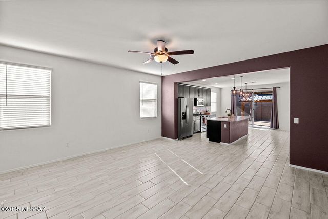 981 W Calle Nimbo, Sahuarita, AZ 85629