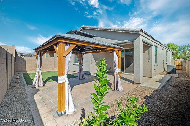 981 W Calle Nimbo, Sahuarita, AZ 85629