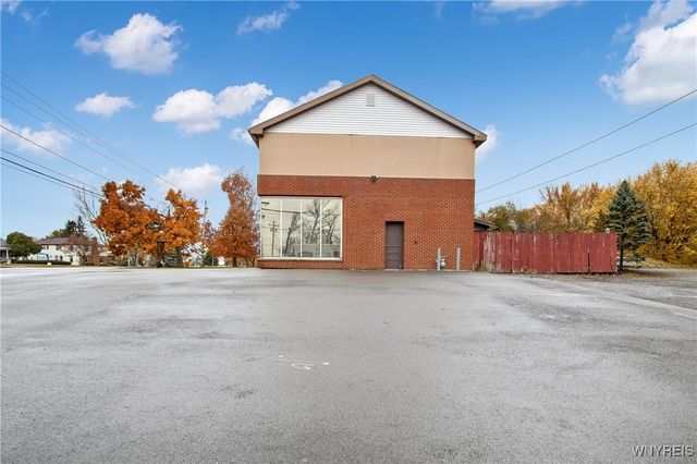 2230 Abbott Road, Lackawanna, NY 14218