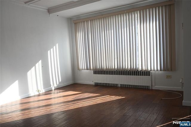 420 Broad Avenue, Englewood, NJ 07631