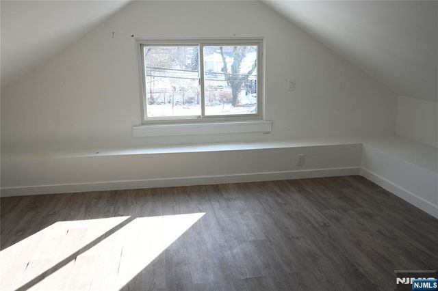 420 Broad Avenue, Englewood, NJ 07631