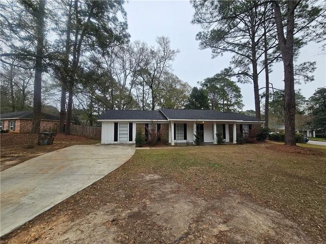 1867 Wildwood Place, Mobile, AL 36609