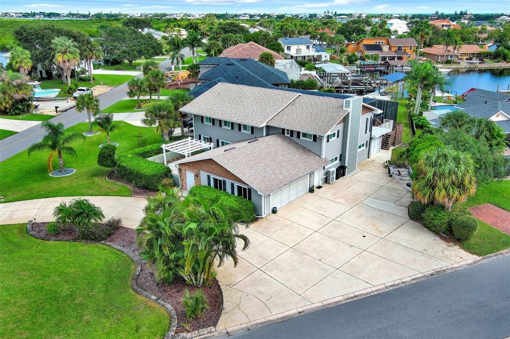 Image 2 of property listing at 301 QUAY ASSISI, New Smyrna Beach, FL 32169