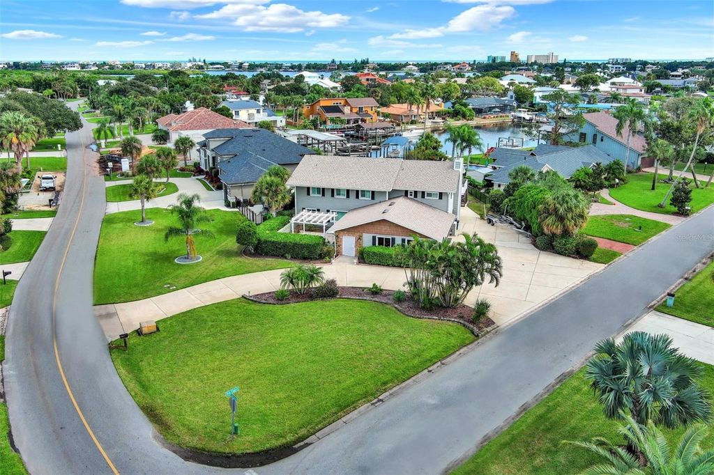 Image 57 of property listing at 301 QUAY ASSISI, New Smyrna Beach, FL 32169