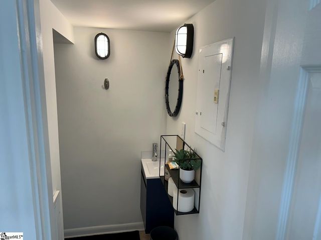 3706 E North Street, Greenville, SC 29615