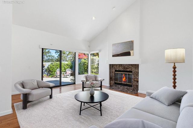 2020 Coolngreen Lane, Encinitas, CA 92024