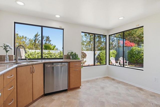 2020 Coolngreen Lane, Encinitas, CA 92024