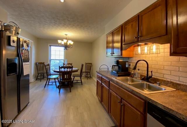 105 Springhill Dr, Bardstown, KY 40004