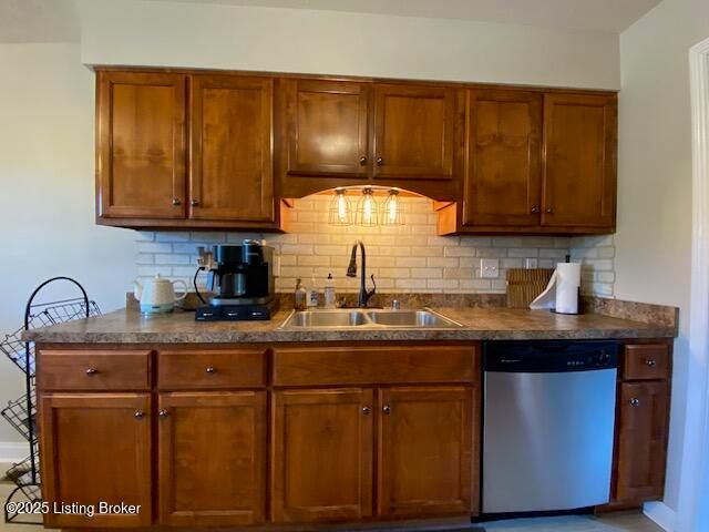 105 Springhill Dr, Bardstown, KY 40004