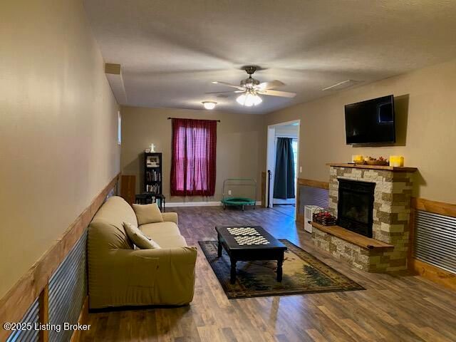 105 Springhill Dr, Bardstown, KY 40004