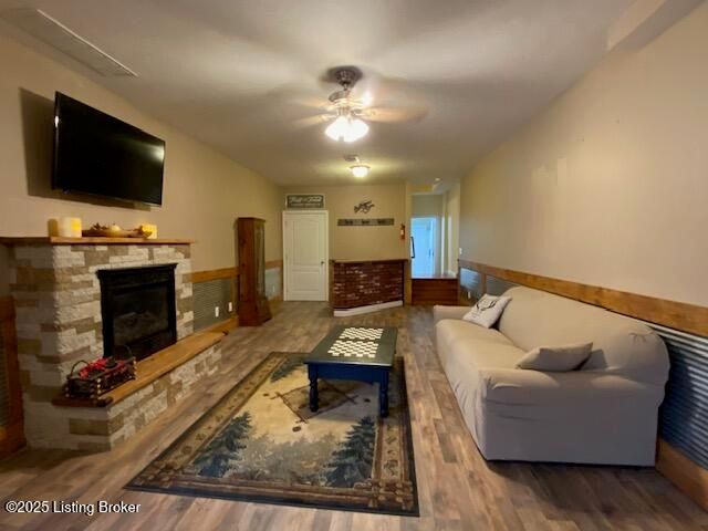 105 Springhill Dr, Bardstown, KY 40004