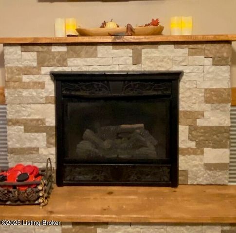 105 Springhill Dr, Bardstown, KY 40004