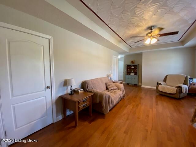 105 Springhill Dr, Bardstown, KY 40004