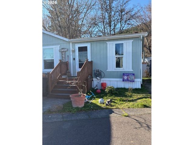 10901 Se Powell Blvd 5, Portland, OR 97266