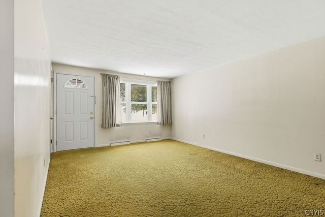 108 Everingham Court, Onondaga, NY 13205