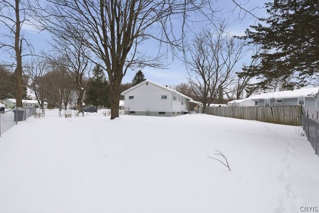 108 Everingham Court, Onondaga, NY 13205