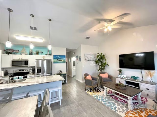 15109 Kokomo Dr, Corpus Christi, TX 78418