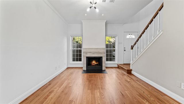 2215 Stanford Street 2215, Houston, TX 77006