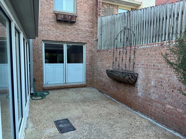 1106 N Pontiac Ave, Dothan, AL 36303