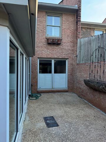 1106 N Pontiac Ave, Dothan, AL 36303