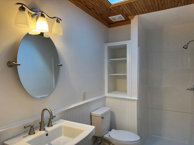 1106 N Pontiac Ave, Dothan, AL 36303