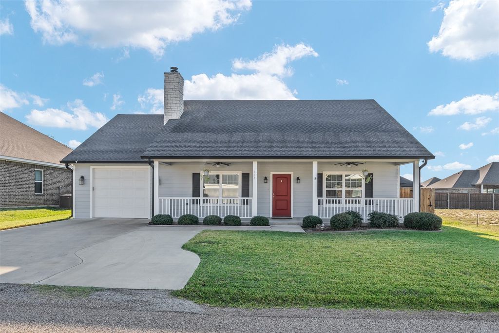 111 Bexar Street, Mabank, TX 75147