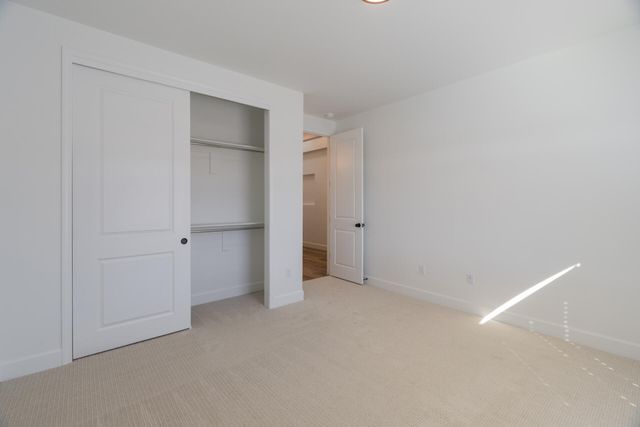 6903 Ava Road NE, Rio Rancho, NM 87144