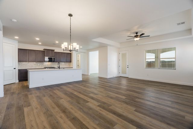 6903 Ava Road NE, Rio Rancho, NM 87144