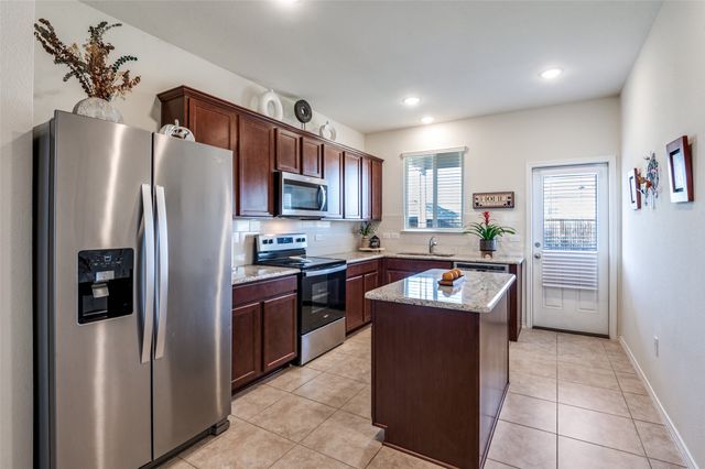 1333 Vernon Drive, Aubrey, TX 76227