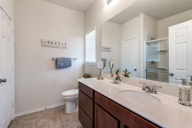 1333 Vernon Drive, Aubrey, TX 76227