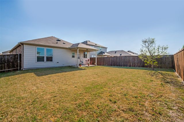 1333 Vernon Drive, Aubrey, TX 76227