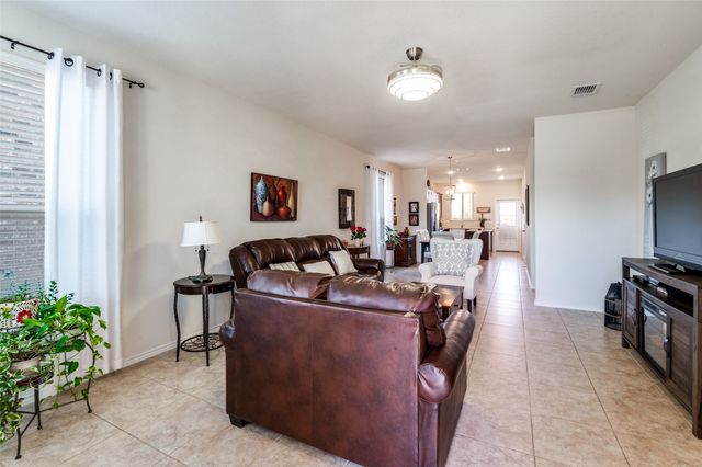 1333 Vernon Drive, Aubrey, TX 76227