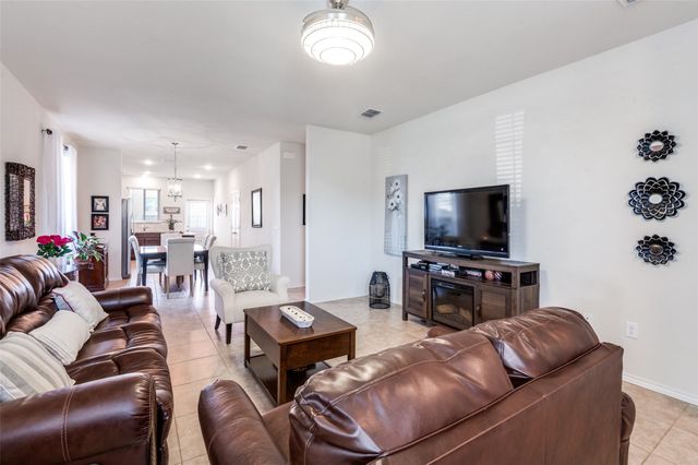 1333 Vernon Drive, Aubrey, TX 76227