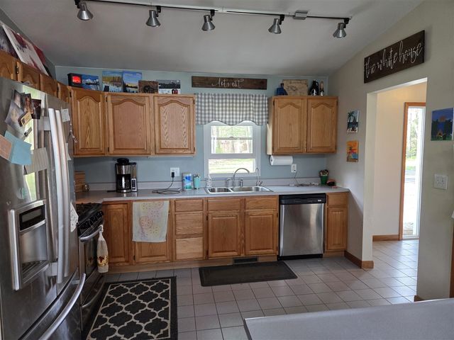 2062 Fern Beach, Battle Creek, MI 49014