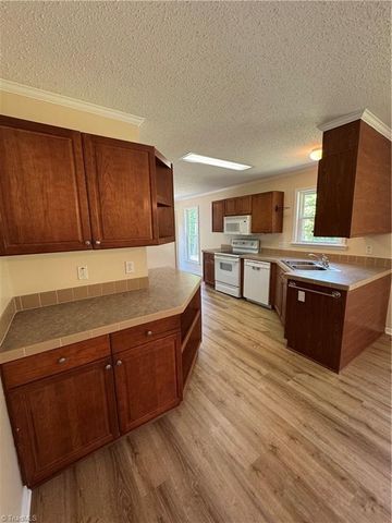 987 Eden Church Road, Madison, NC 27025